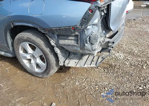 2021 Toyota Highlander Le z USA, uszkodzony, nr VIN 5TDZZRAH4MS061926